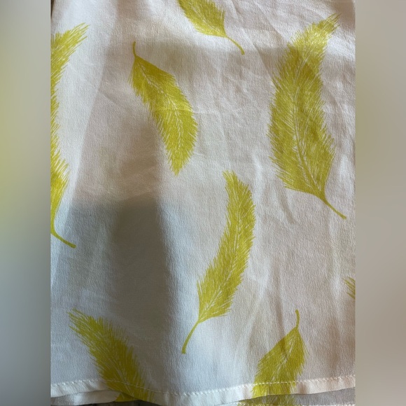 Women’s 100% silk fossil Feather Print Top size extra small - Picture 3 of 7